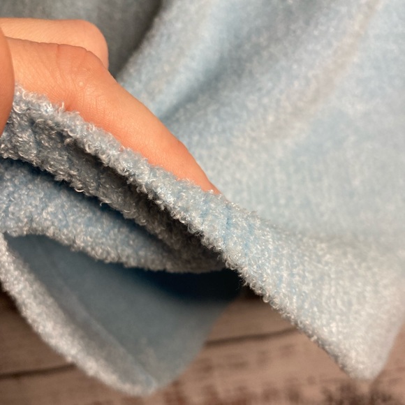 Was💲19! Junction West SUPER soft 3/4 sleeve light blue V-neck sweater Medium - Picture 7 of 14